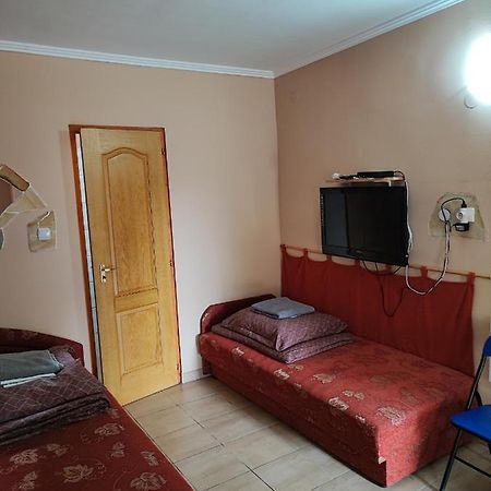 Havanna Apartmanház Putnok Exterior foto